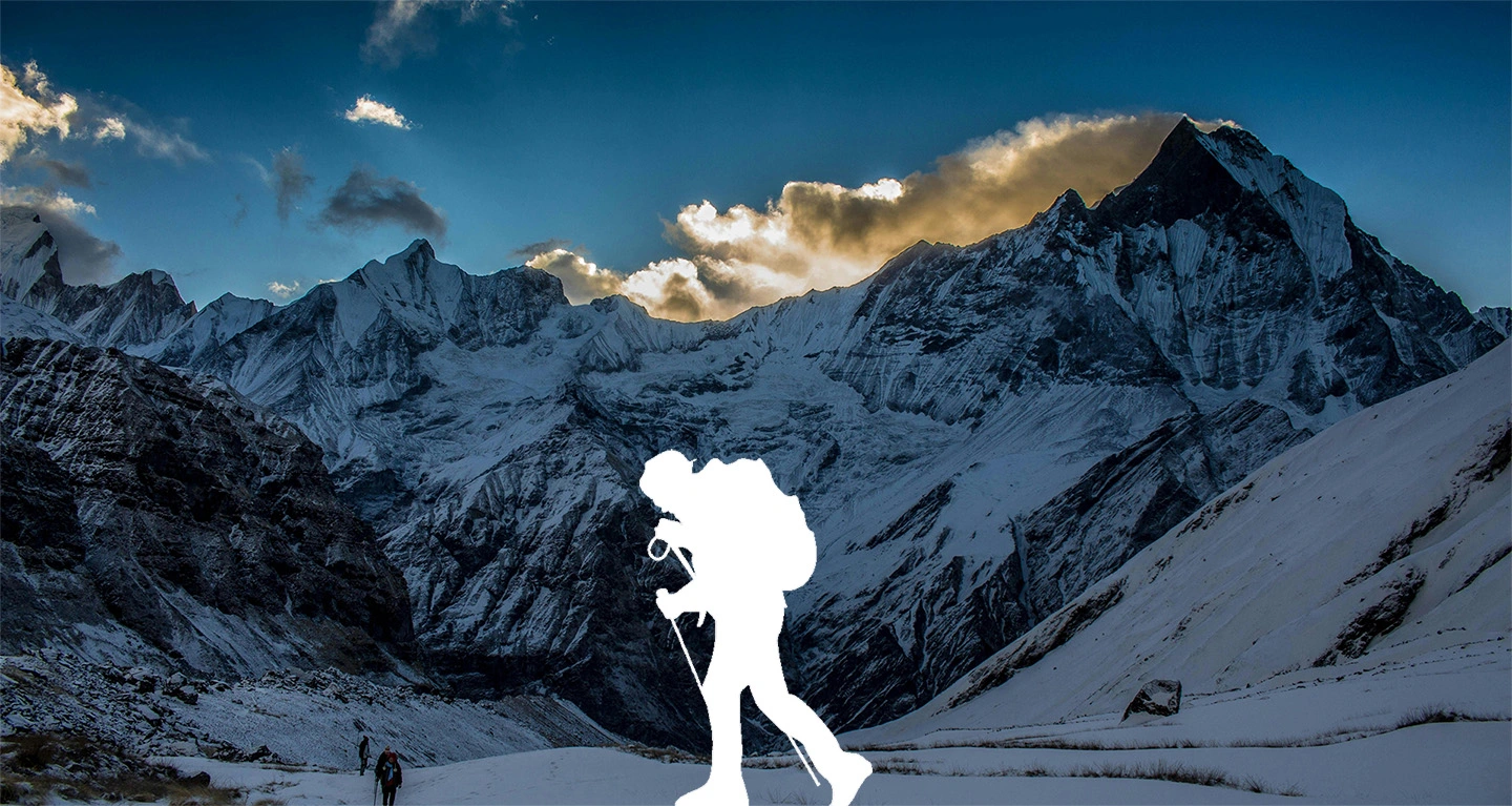 Everest Escapes